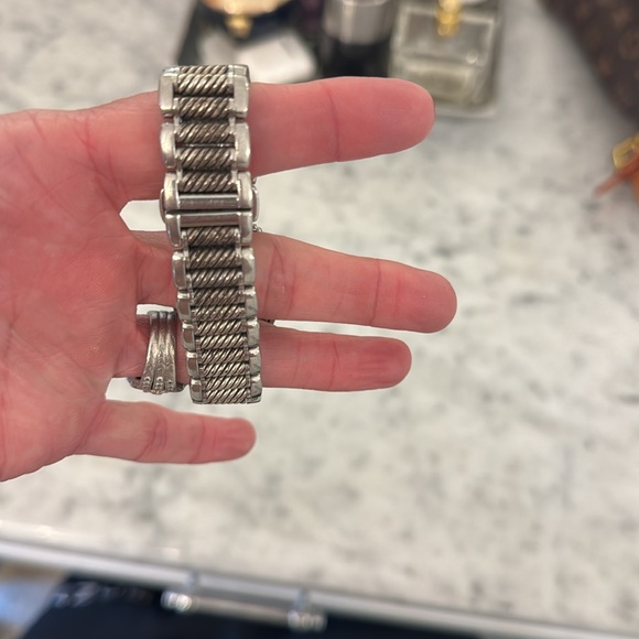 David yurman ladies watch with dark face and diamonds - great condition - Picture 3 of 3